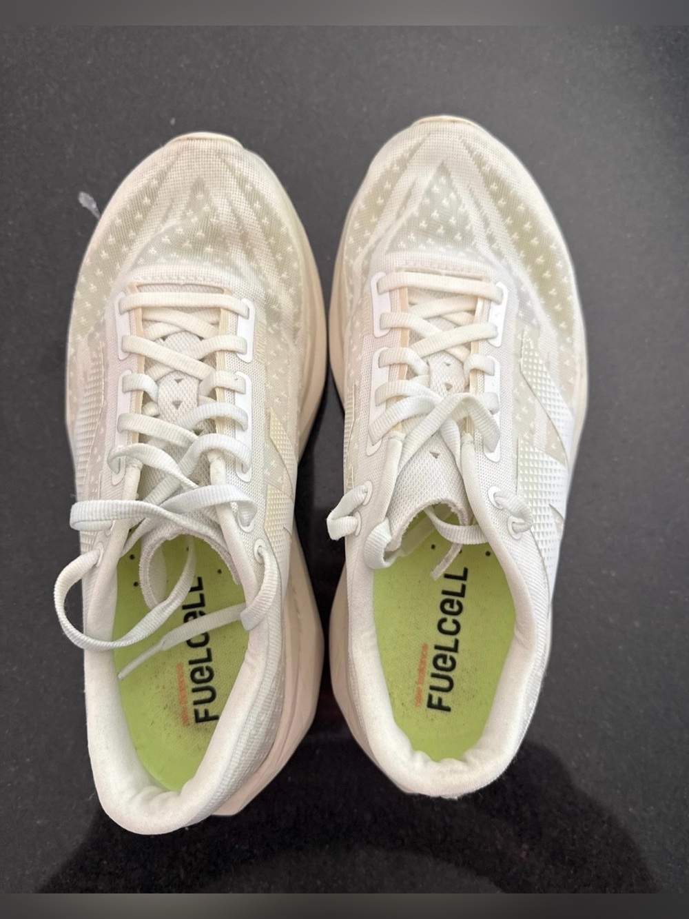 New Balance Women’s FuelCell Rebel V4 Running Shoes, 9 wide.. good condition - Picture 2 of 4